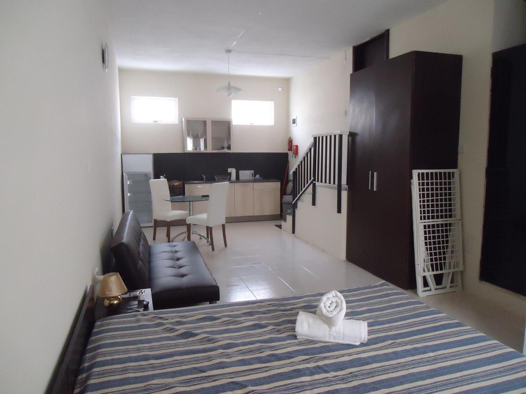 Shamrock Flats Apartment Mellieha Room photo